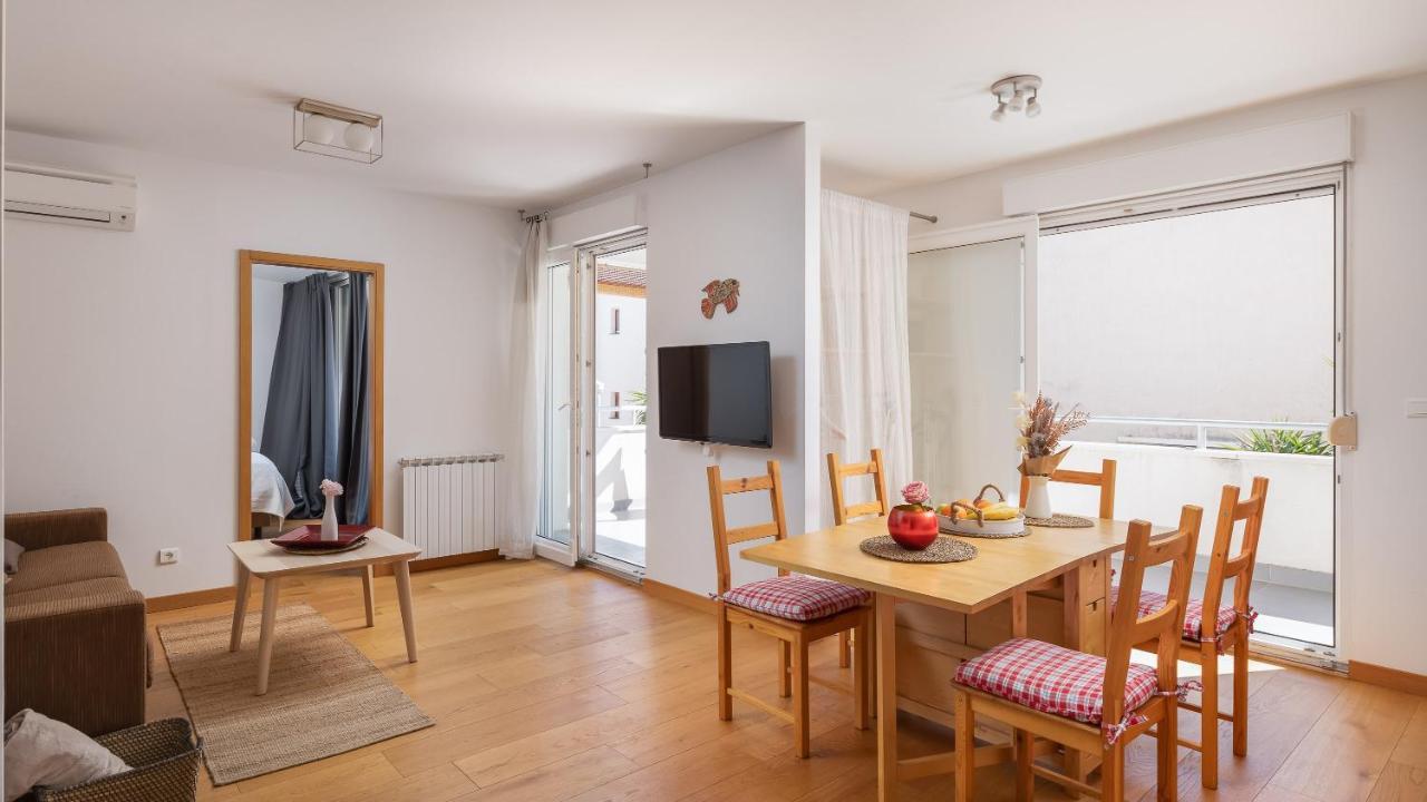 Modern Apt With Terrace 4 Min Walk To The Beach Spalato Esterno foto